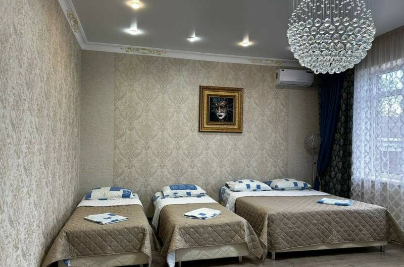 Полдома с террасой