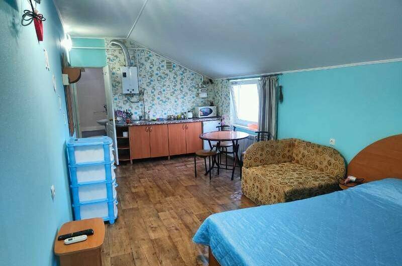 № 7 Бирюзовый с балконом