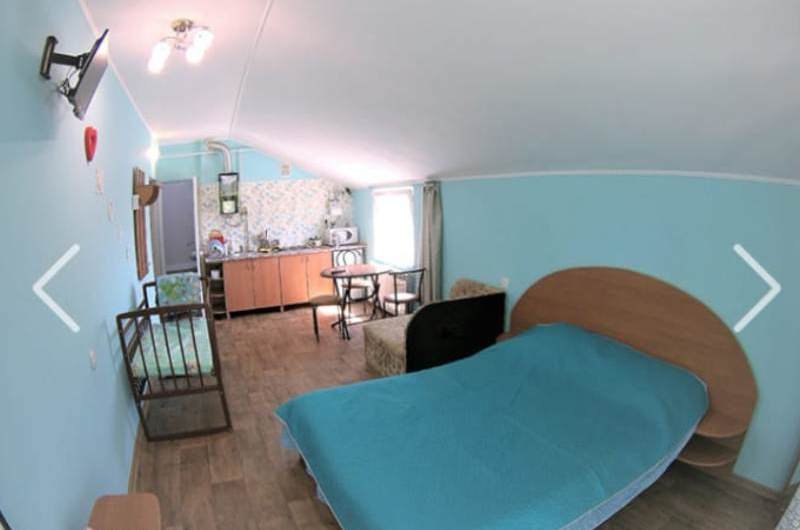 № 7 Бирюзовый с балконом