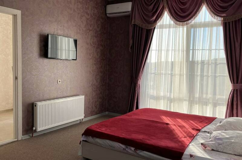 Апартаменты на 4-х человек с балконом