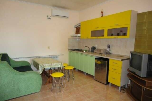 2-х комнатный номер с удобствами и кухней до 6 чел