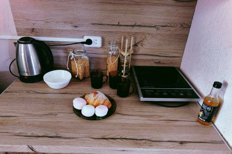 2х местная студия с мини-кухней вид на тер-ию