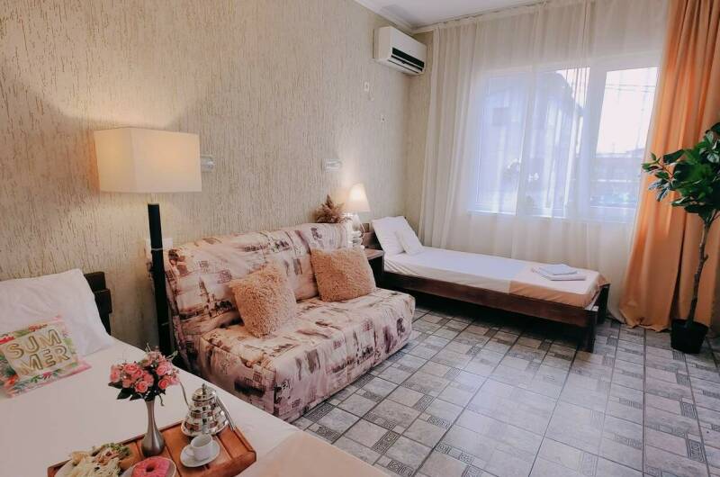 4х местный полулюкс с видом на территорию