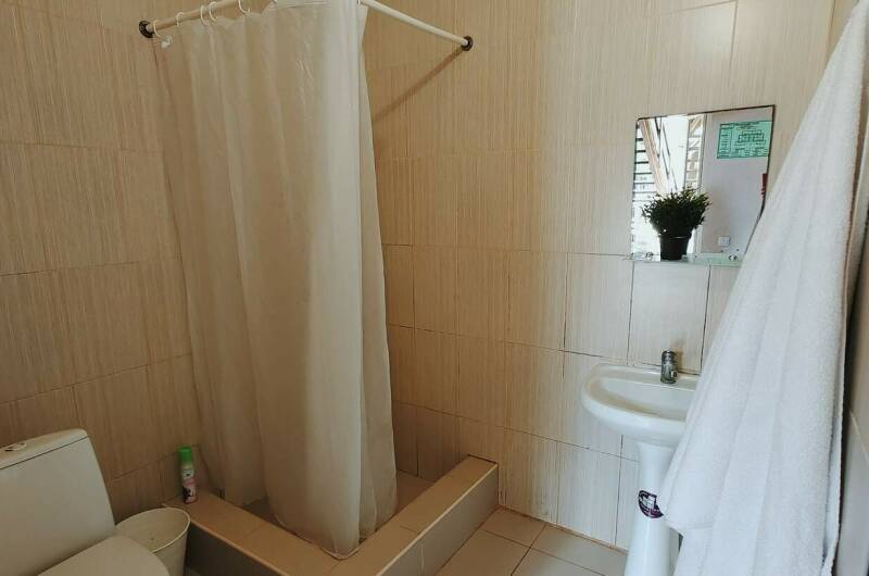 4х местный полулюкс с террасой и видом на бассейн