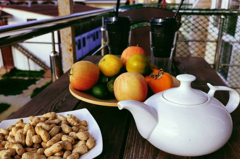 5ти местная студия с мини-кухней и видом на тер-ию