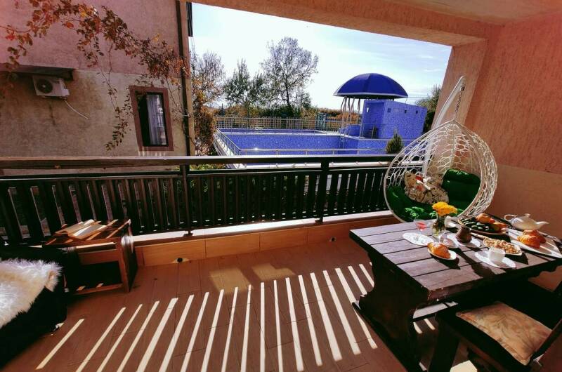 6ти мест. апартаменты, террасой и видом на бассейн