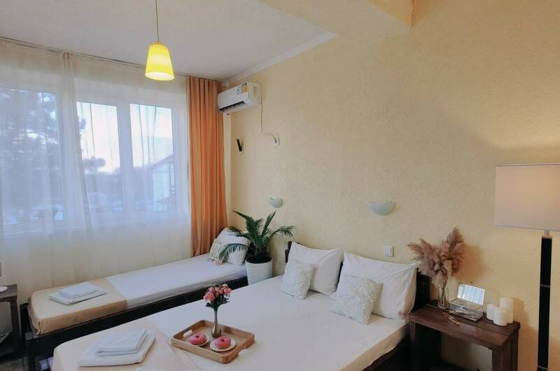 3х комнатный номер с видом на территорию