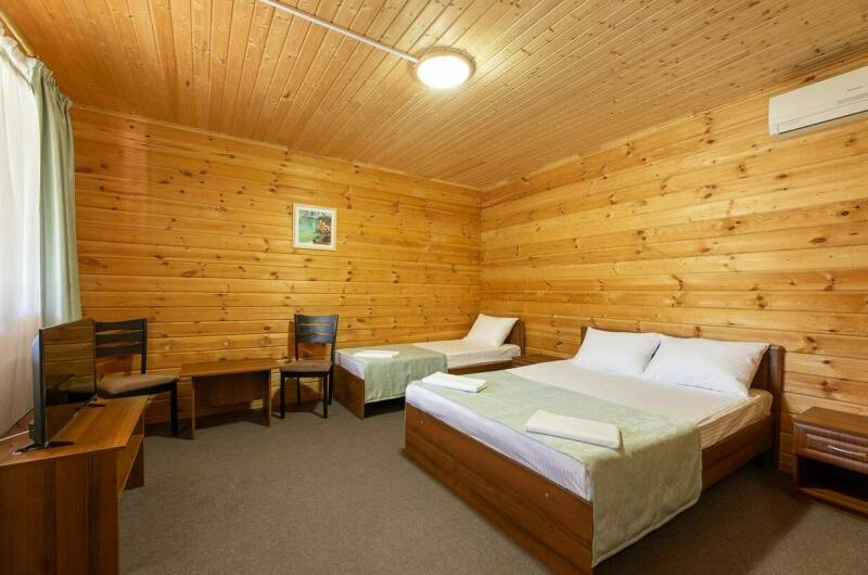 Трёхместный из бруса