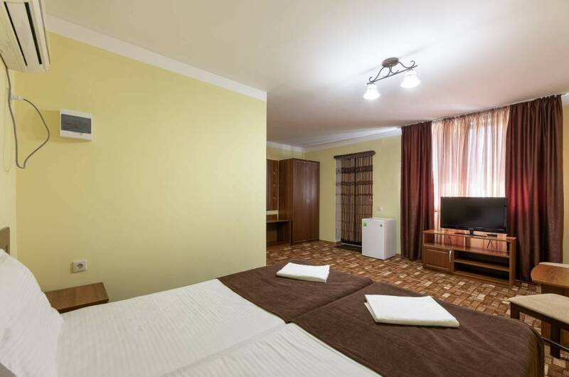 Двухместный