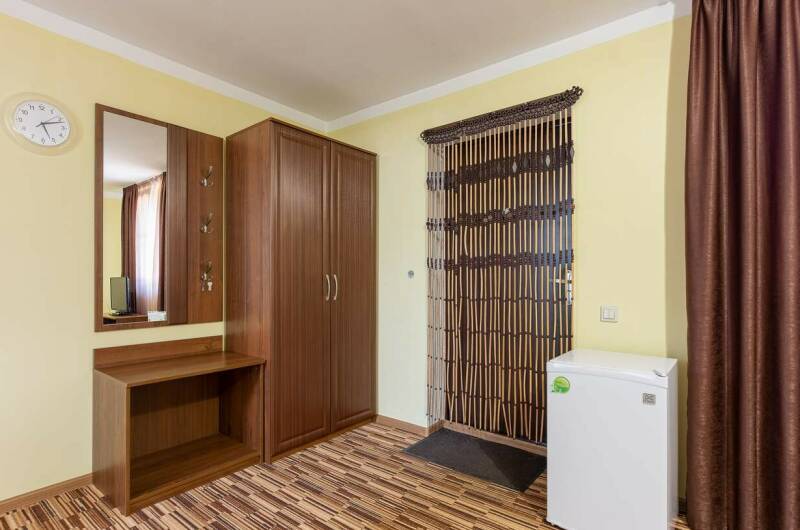 Трёхместный