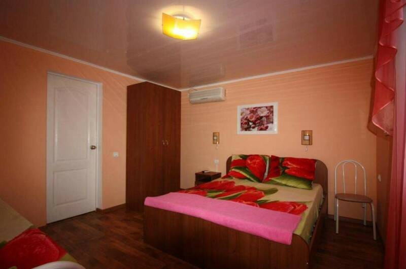 № 1 Четырехместная 2-х комнатная на втором этаже