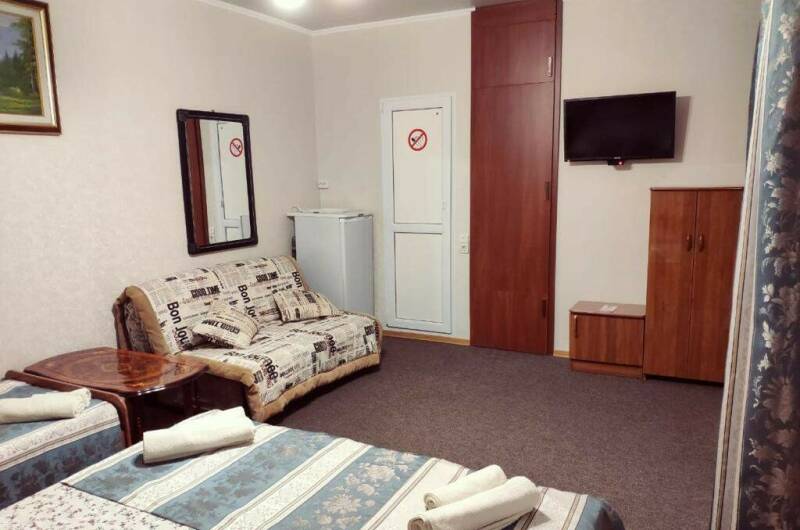 Номер 1-й «Комфорт 4-местный» (1 этаж)