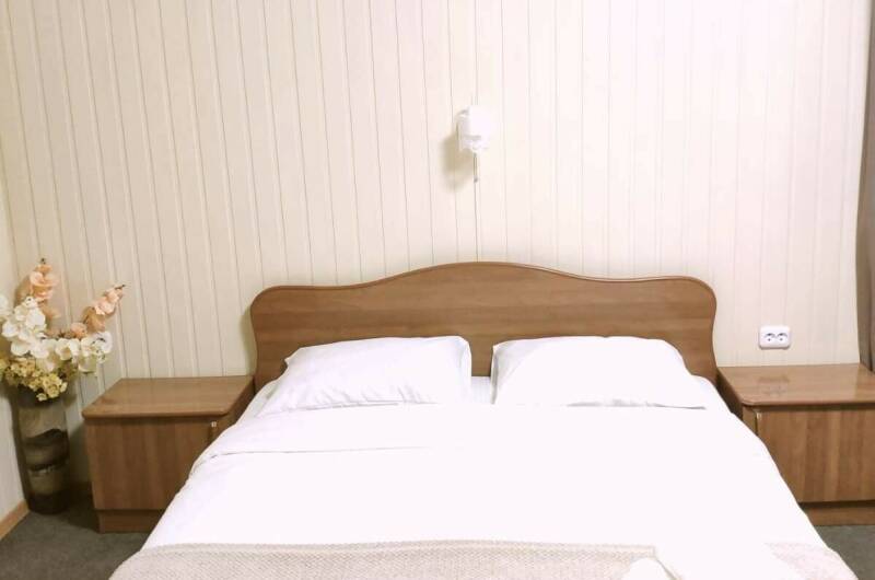 «Улучшенный 3-мест с балконом, выход на террасу»