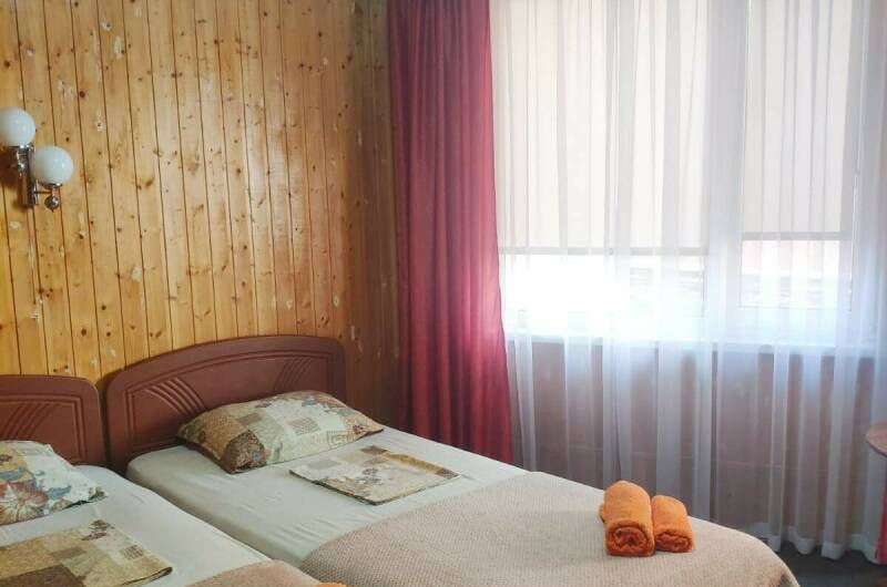 Номер 8-й — «5-местный Семейный», 2 этаж