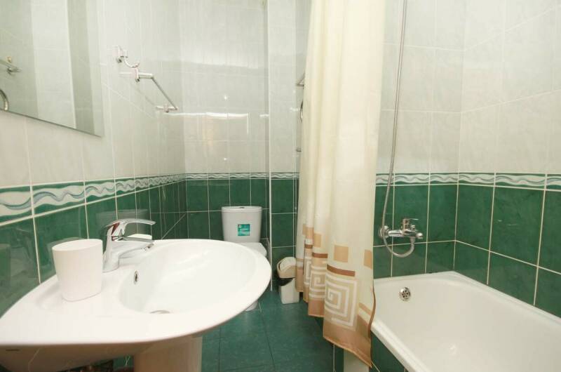 Полулюкс 3-х местный