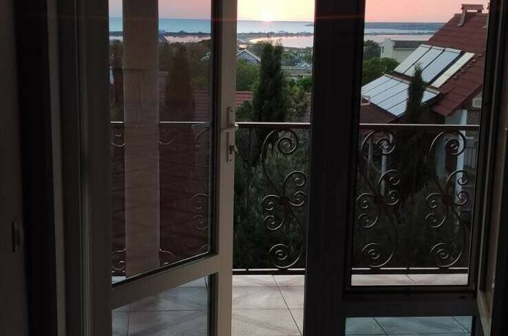 2−4х местный «Люкс вид на море» с завтраком на 2х