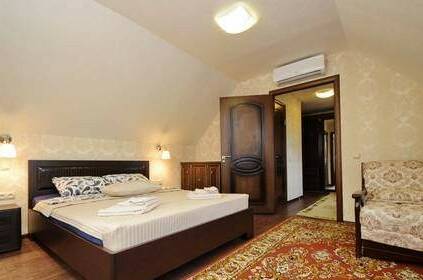 5-ти местный (двухкомнатный) номер «Люкс»