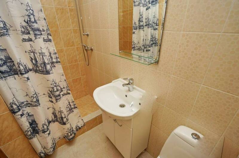 Трёхместный номер с удобствами