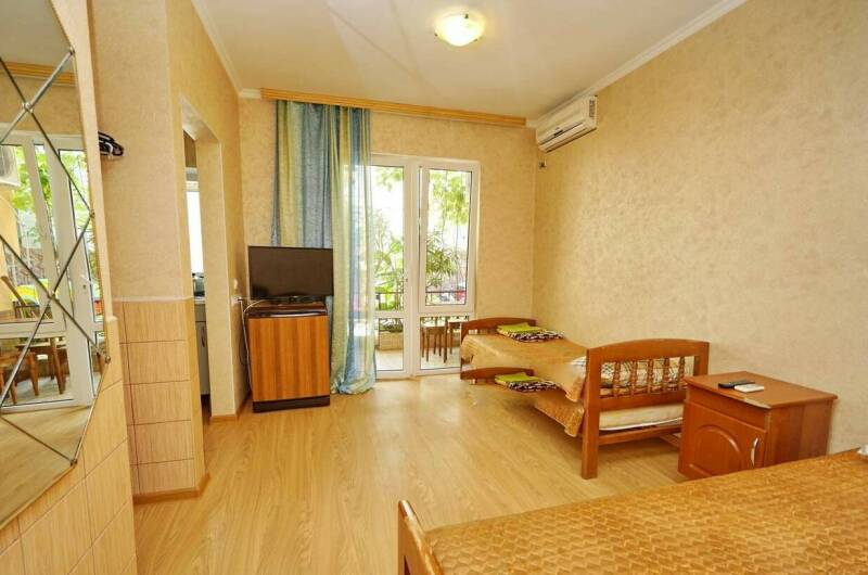 Трехместный с удобствами и кухней