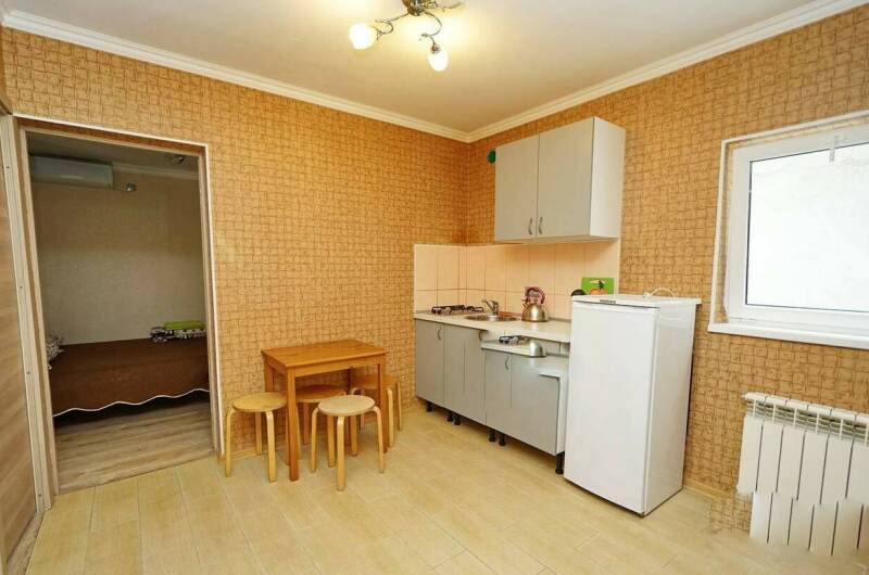 Двухкомнатный «Люкс» с балконом и кухней