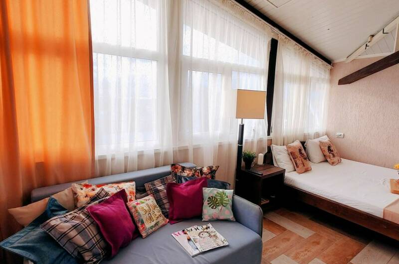 4-х местный с французким балконом