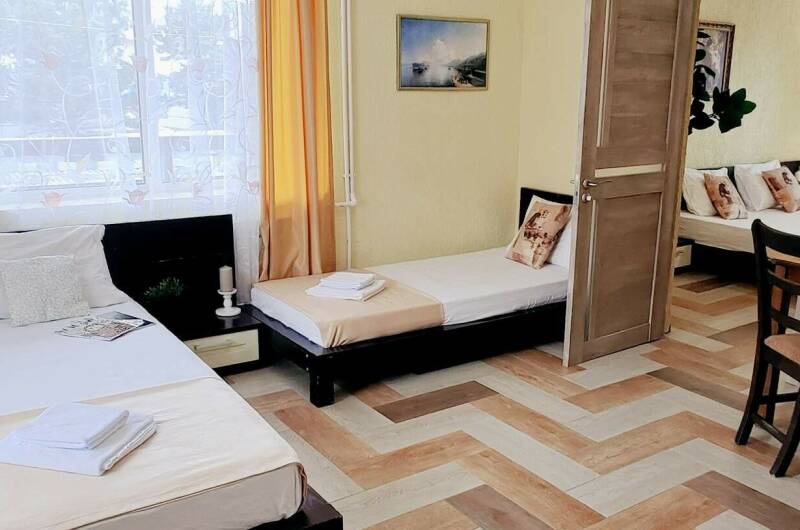 2-х ком. 6-ти мест с кухней и террассой в 40 кв. м