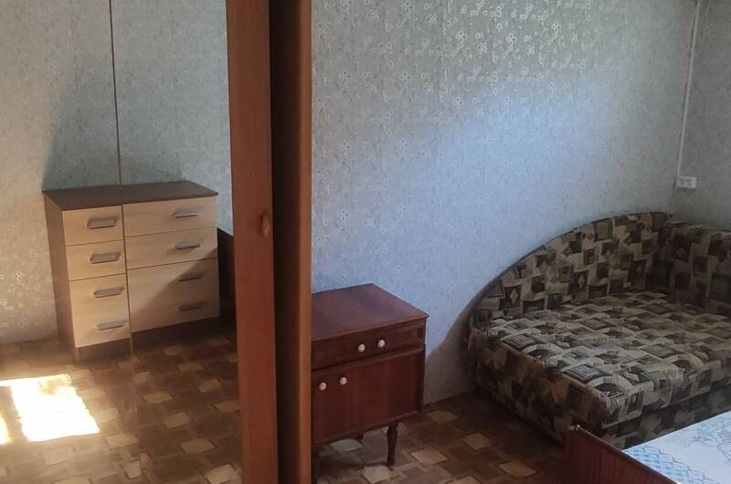 Двухкомнатный с кухней, санузлом, открыто верандой