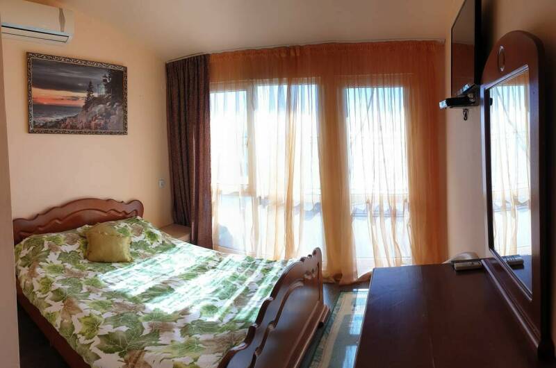 «Четырехместный с выходом на террасу