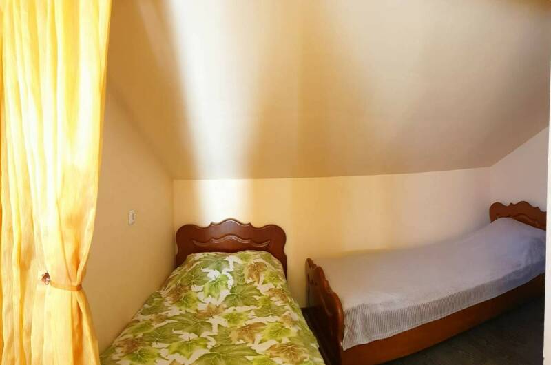 «Четырехместный с выходом на террасу