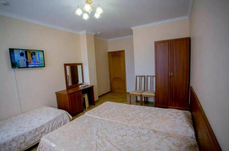 «Полулюкс» 3-х местный