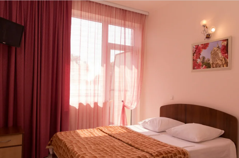 Стандартный двухместный номер с балконом