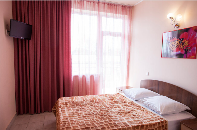 Стандартный двухместный номер с балконом