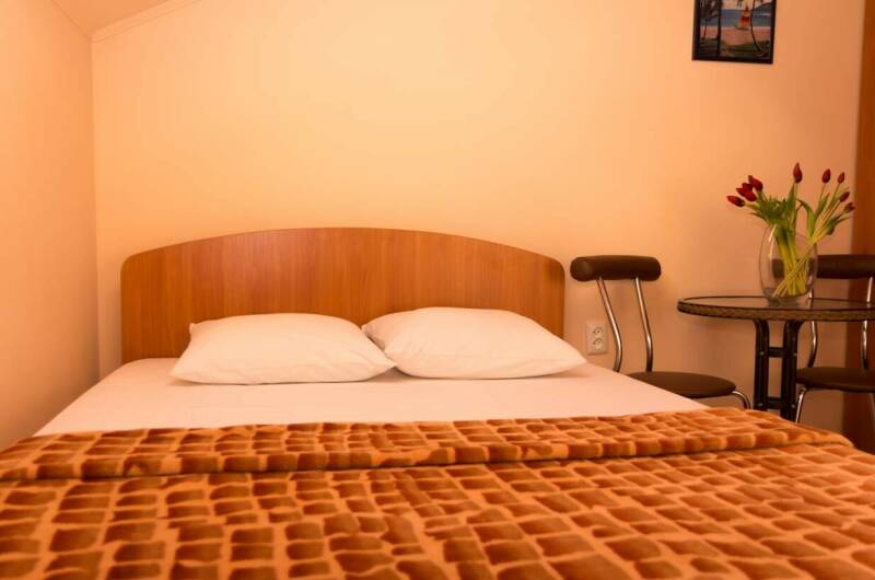 Стандартный трехместный номер (мансарда)