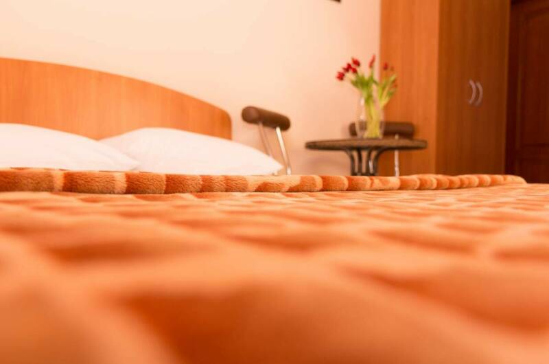 Стандартный трехместный номер (мансарда)