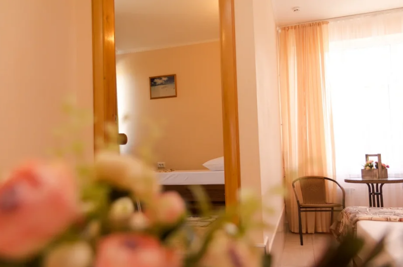 Трехместный двухкомнатный с балконом