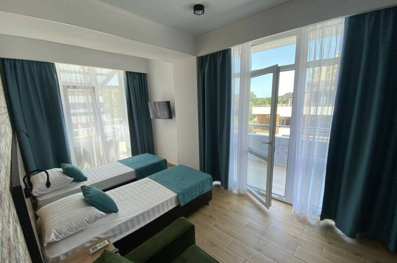 Люкс 2-х комнатный с большой террасой