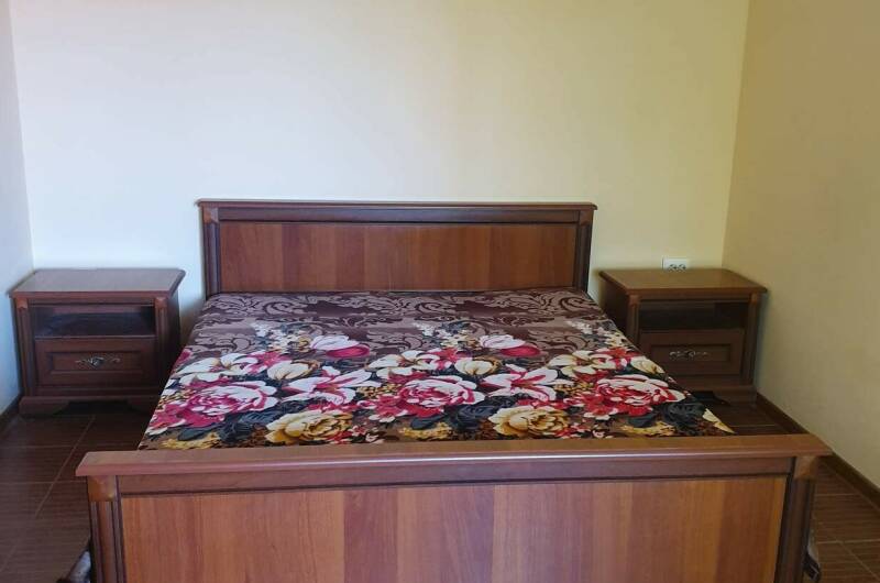 Двухкомнатный с кухней