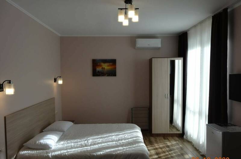 2х-3х местный 18 м² № 1 окно во внутренний двор