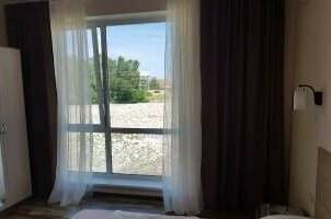 2х-3х местный 18 м² № 4 окно на реку