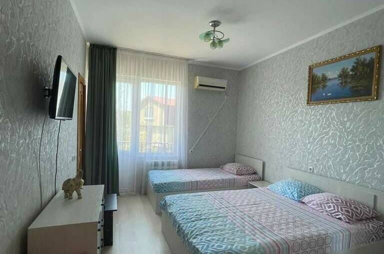 Стандарт трёхместный с балконом