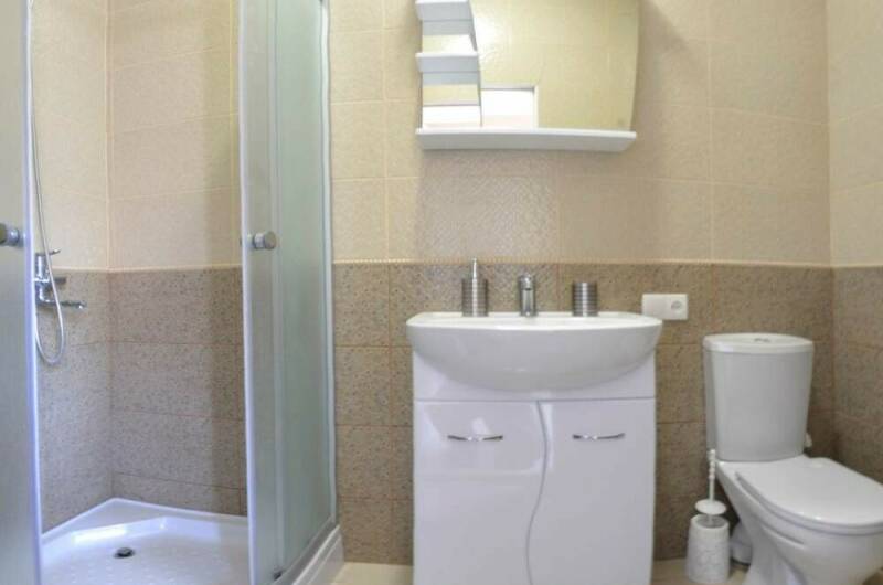 Домик с террасой и видом на море