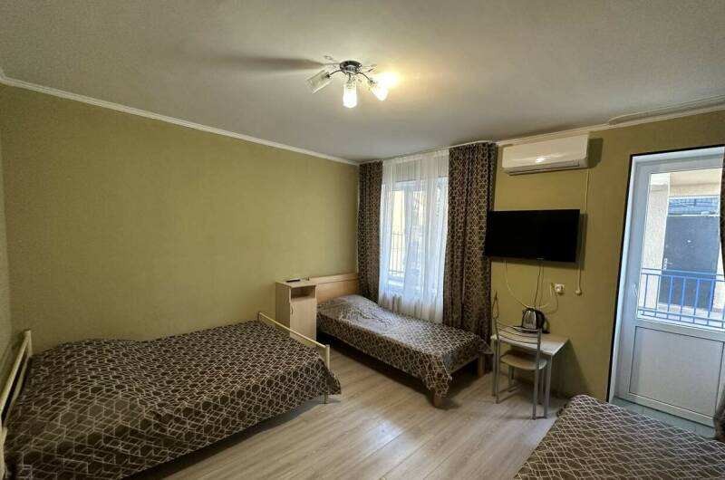 4-х местный номер с балконом, 2 этаж