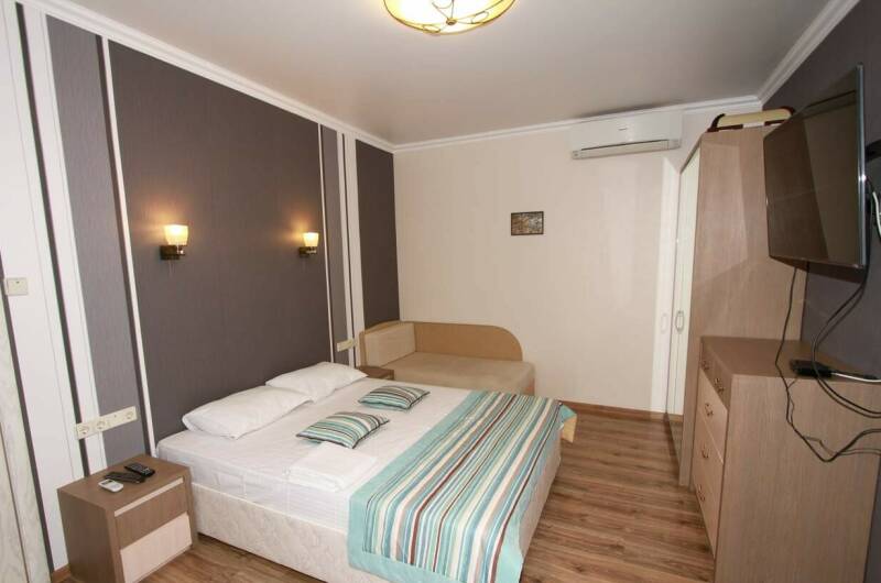 № 3 — Де-люкс спальня и кухня 4ех мест, 1 эт