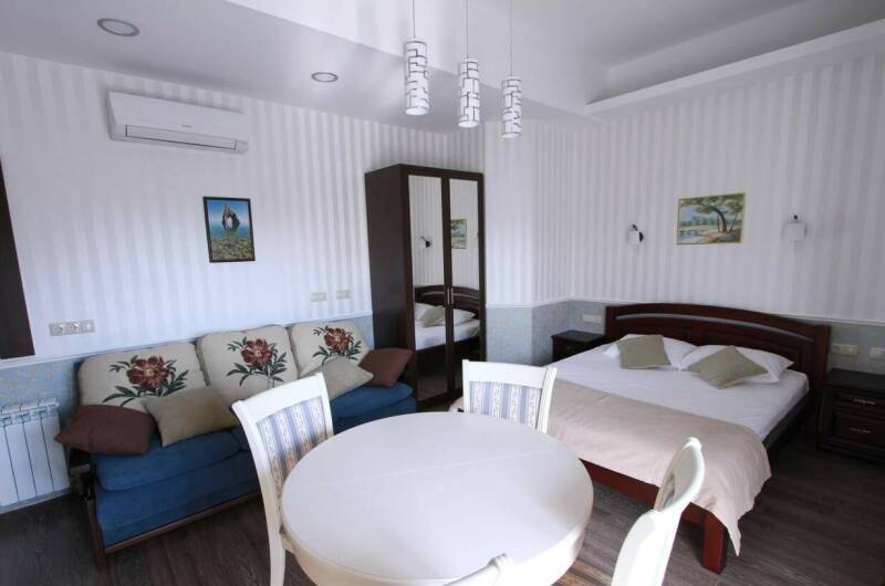 № 8 — Студио, 1 комн, 4х местн, 3 эт