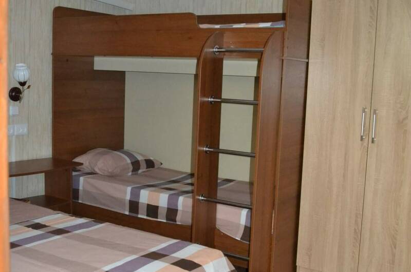 Комната № 3 вместимостью до 4-х чел