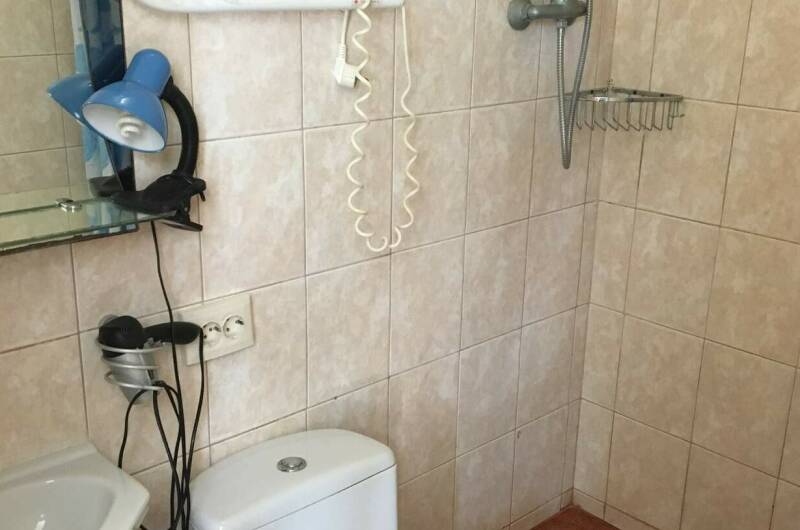 Комната с кухней и беседкой 1-й этаж