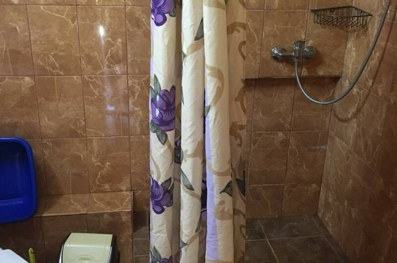 Трехместная комната с кухонным уголком и беседкой