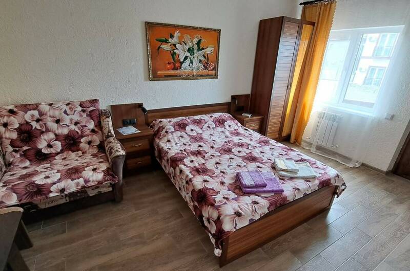 3-х местный «Стандарт» с одной кроватью и диваном