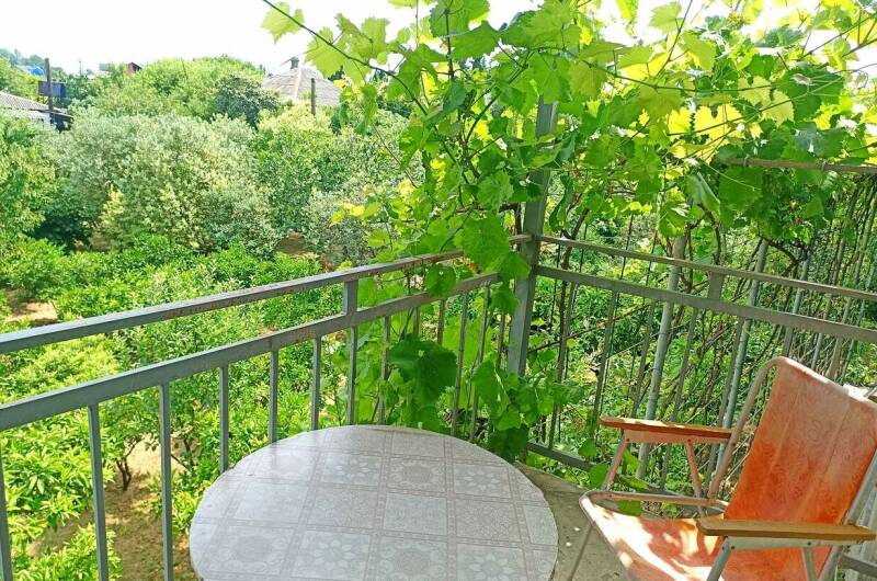 3-х и 2х местный семейный номер на втором этаже