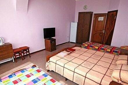 Номер с удобствами на втором этаже с видом на море